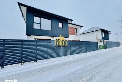 Casă cu 4 camere cu Teren 400 Mp în Domnești - 1