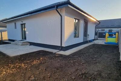 Casă cu 4 camere cu Teren 311 Mp în Central - 1