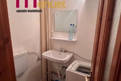 Apartament cu 3 camere decomandat în E3 - 13
