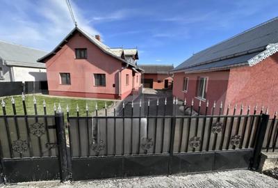 Casă cu 5 camere cu Teren 2070 Mp în Central