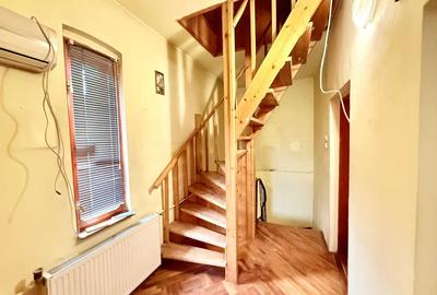 Casă cu 6 camere cu Canalizare în Regie - 35