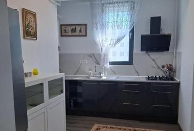 Apartament cu 2 camere decomandat, mobilat în Km 5 - 8