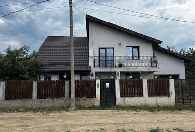 Casă cu 4 camere cu Teren 600 Mp în Adunații-Copăceni - 4