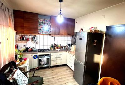 Casă cu 6 camere cu Canalizare în Ultracentral - 9