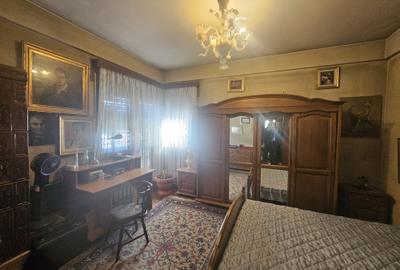 Casă individuală cu 8 camere cu Canalizare în Primăverii - 14