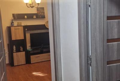 Inchiriez apartament 2 camere - 4