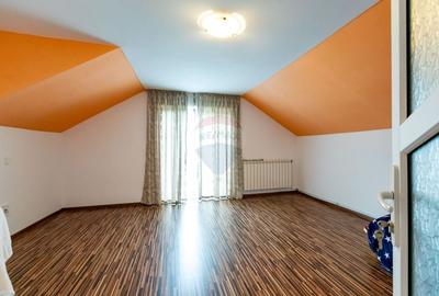 Casă individuală cu 6 camere cu Canalizare în Ungureni - 15