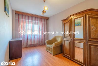 Apartament cu 4 camere decomandat, mobilat în Pârneava - 6