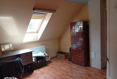Casă cu 5 camere cu Teren 885 Mp în Ghioroc - 10
