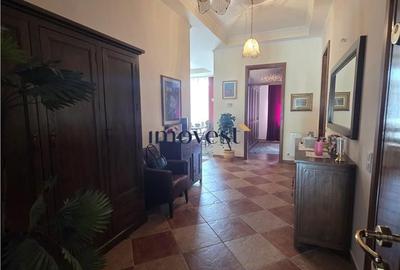 Apartament cu 3 camere decomandat în Central - 8