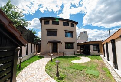 Casă individuală cu 5 camere cu Teren 719 Mp în Băneasa - 1