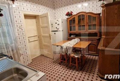 Casă cu 4 camere cu Teren 122 Mp în Central - 9