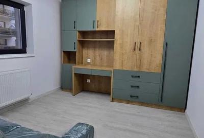 Apartament cu 3 camere decomandat în Sintești - 5