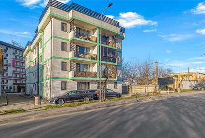 Apartament cu 2 camere semidecomandat, mobilat în Tractorul - 8