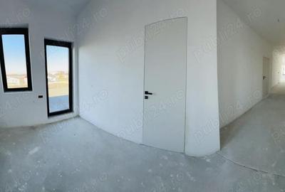 Apartament cu 4 camere decomandat în Central - 1