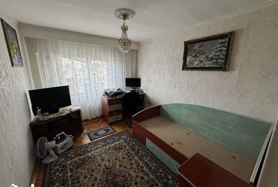 Apartament cu 4 camere decomandat în Carpați 2 - 14
