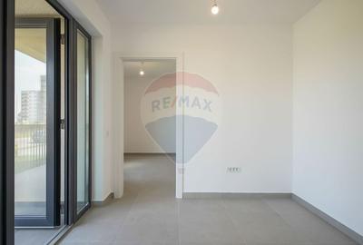 Spațiu comercial, de 32 mp, în Tractorul - 10