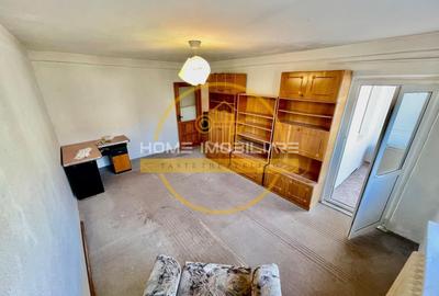 Apartament cu 2 camere decomandat în Nicolina