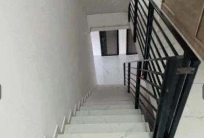 Proprietar, vand apartament cu 1 camera, Et.1 Esso-Giroc, la 2 minute de Esso, Profi, sta?ia E3 - 5