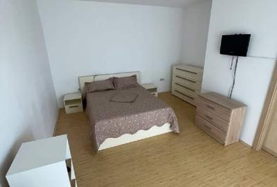 Garsonieră decomandată, mobilată în Florești