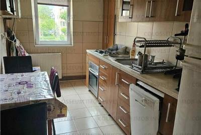 COLOSSEUM: Apartament 4 Camere Piata Tractorul