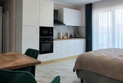 Garsonieră decomandată în Central - 1