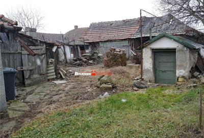 Casa cu teren aferent - 18