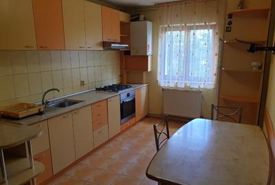 Persoana fizica vand 3 camere cartier Zorilor - 1