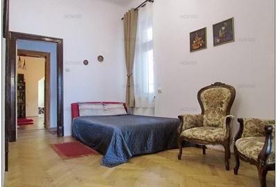 Apartament 4 Camere Vanzare - Piata Sfatului - 3