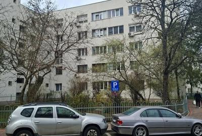 Apartament cu 3 camere semidecomandat în Titan - 19