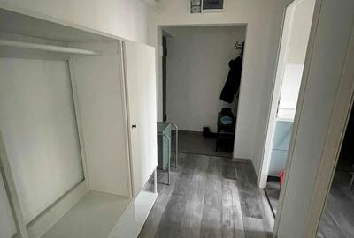 Apartament cu 3 camere semidecomandat în Sud - 3