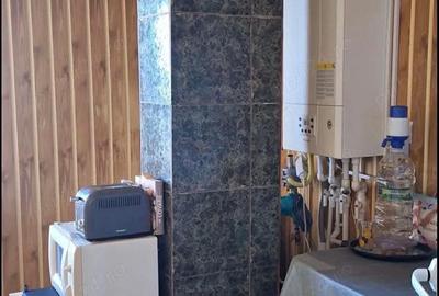 Apartament cu 3 camere semidecomandat în Central - 3