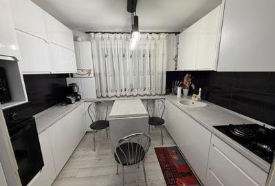 Apartament cu 3 camere decomandat în Berca - 3