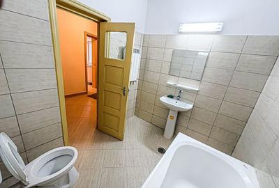 Casă cu 4 camere cu Teren 190 Mp în Tei - 3