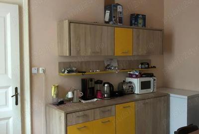 Apartament cu 3 camere nedecomandat în Sinaia - 2