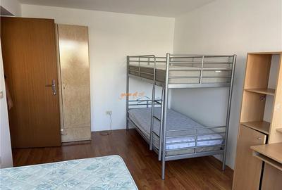 Apartament 4 camere transformat in 3 camere , zona ultracent - 7