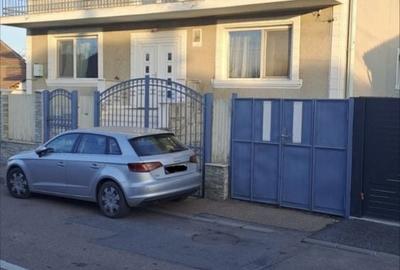 Casă cu 4 camere în Central - 1