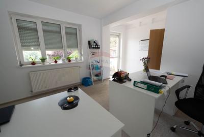 Vila cu curte de inchiriat- sector 1 - 9