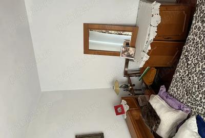 Apartament cu 3 camere decomandat în Caracal - 6
