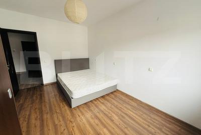 Apartament cu 2 camere decomandat, mobilat în Tractorul - 5