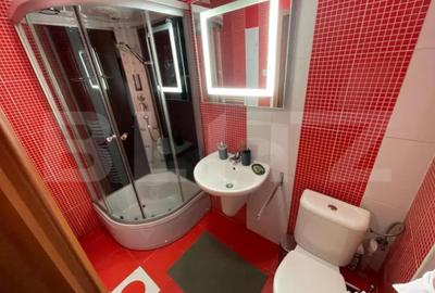 Apartament cu 3 camere semidecomandat în Andrei Mureșanu