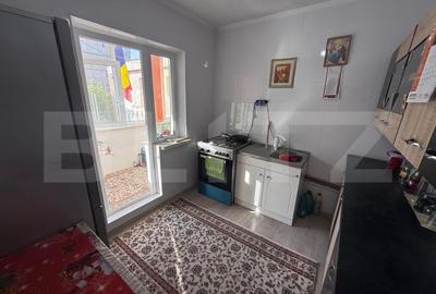 Apartament cu 3 camere decomandat, mobilat în Nicolina - 8