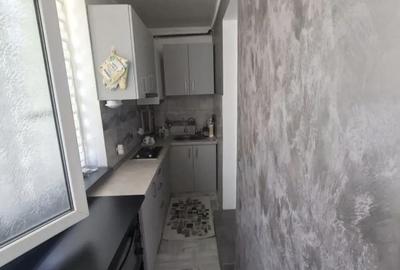 Garsonieră decomandată în Central - 2