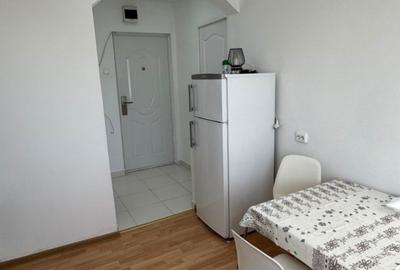 Garsonieră nedecomandată în Central - 1