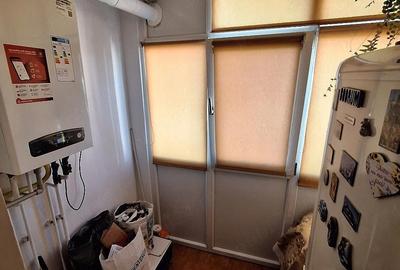 Apartament cu 3 camere decomandat în Ostroveni - 1