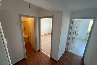 3 camere decomandat, Centrală proprie, Parcare inclusă, Zonă liniștită Chitila - 8