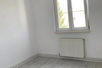 Apartament cu 2 camere semidecomandat în Florilor - 9