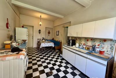 Apartament cu 3 camere decomandat în Ștefan cel Mare - 2