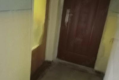Apartament cu 3 camere decomandat în Petros - 6