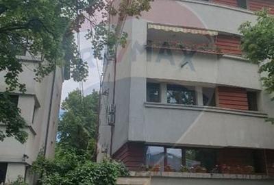 Apartament cu 3 camere decomandat, mobilat în Primăverii